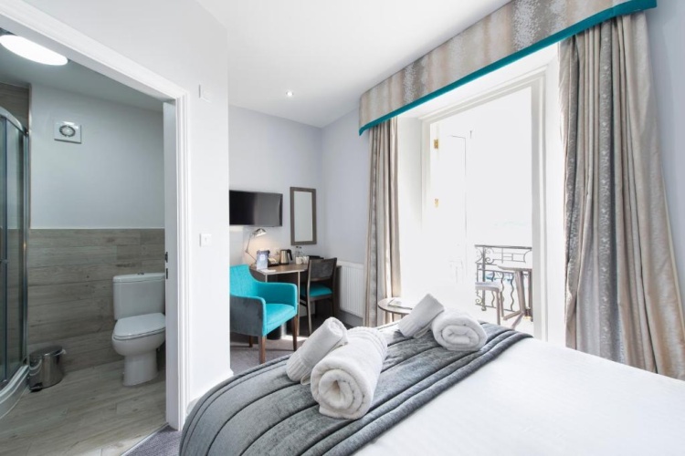 Standard Double room with sea view