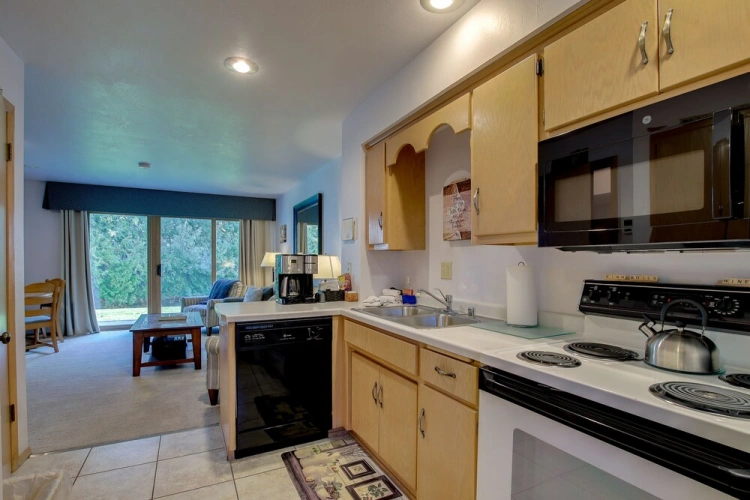2 Bedrooms Apartment