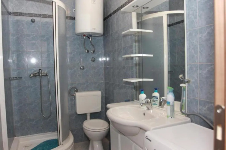 Apartment Vinko - 50m from beach