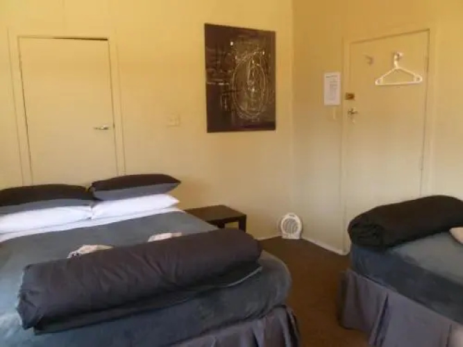 Kaniere Hotel