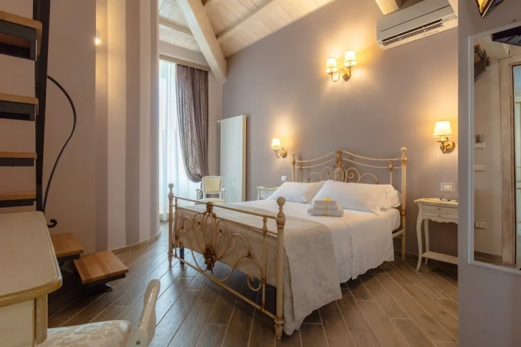Superior Quadruple room