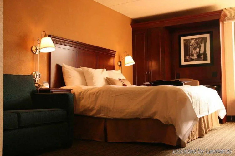 Four Points by Sheraton Chicago Westchester/Oak Brook