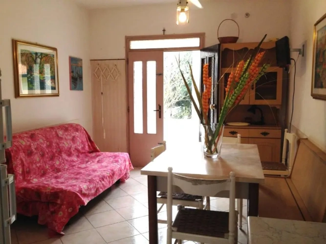 2 Bedrooms Cottage