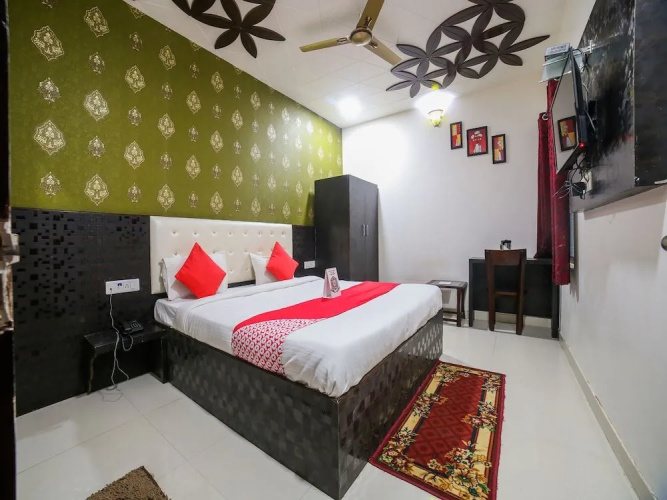 OYO 23295 Hotel The Rajfort