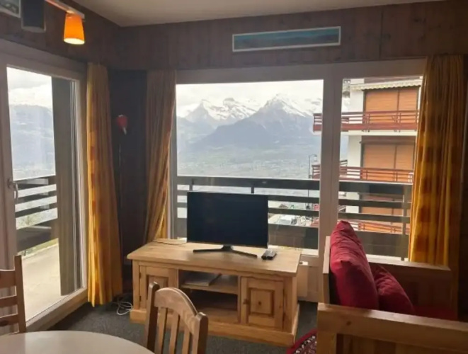 Charming Apartment in Vaysonnaz