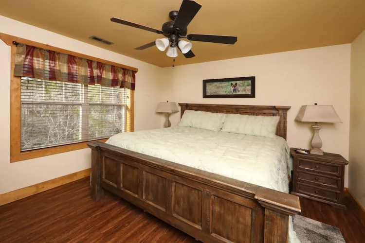 Firefly Nights - Five Bedroom Chalet