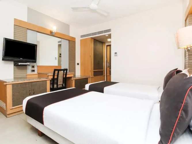 Deccan 8 by OYO Rooms