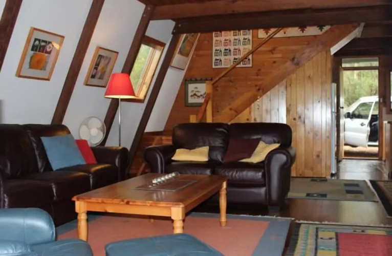 Green Leaves Cabin
