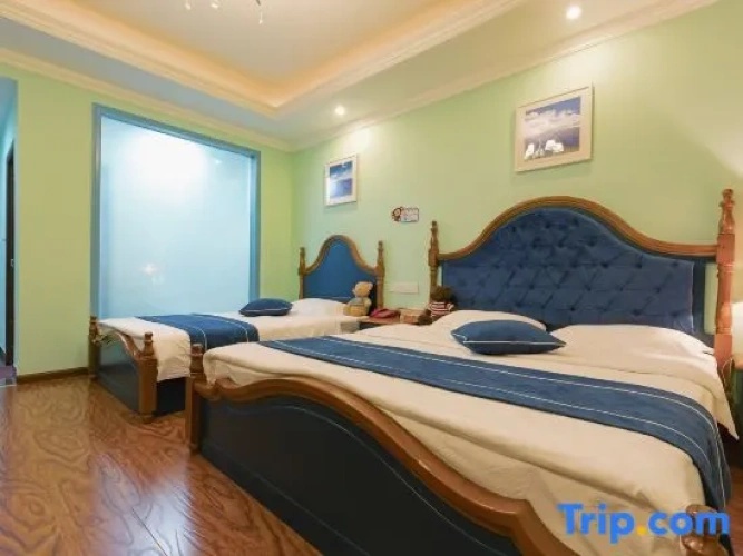 Standard Twin Family room