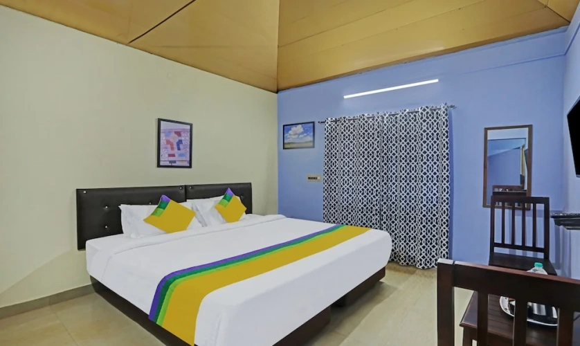Economy room
