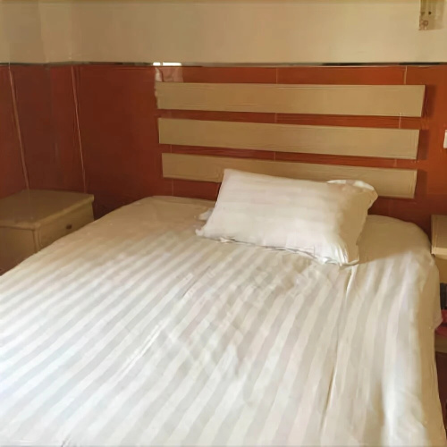Huali Hotel(上海华丽酒店)