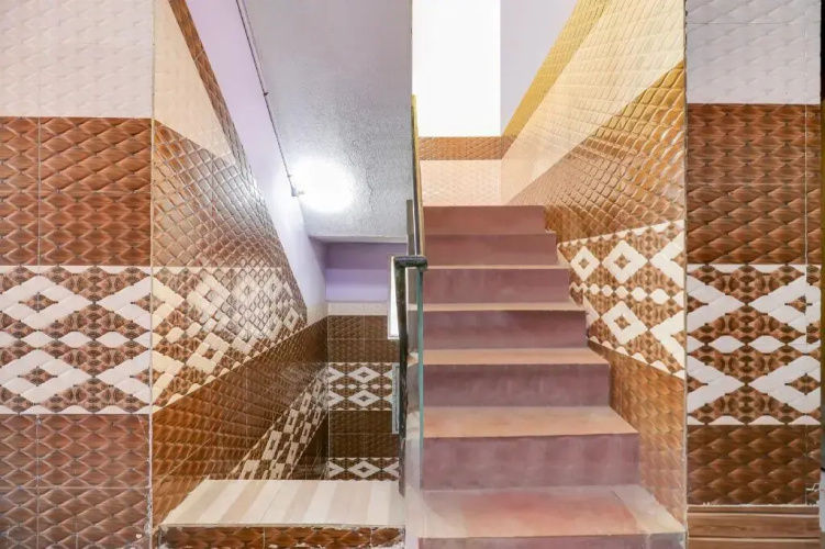 Mk Lodge by OYO Rooms