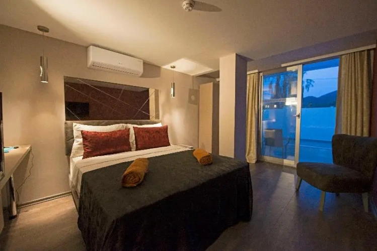 Standard Single room with land view