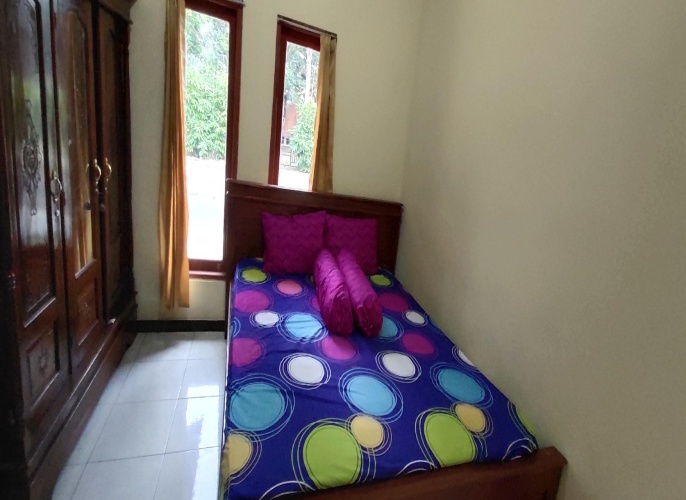 Bed in Dorm