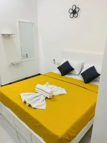 Hotel Jay R
