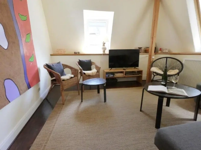 3 Bedrooms Apartment with mountain view