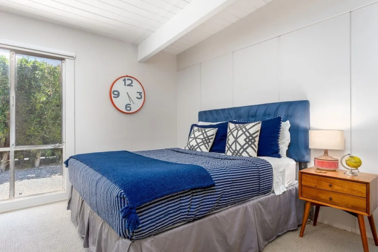 581 E Laurel Cir Home by RedAwning