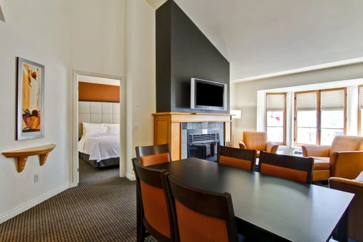 1 Bedroom Double Suite