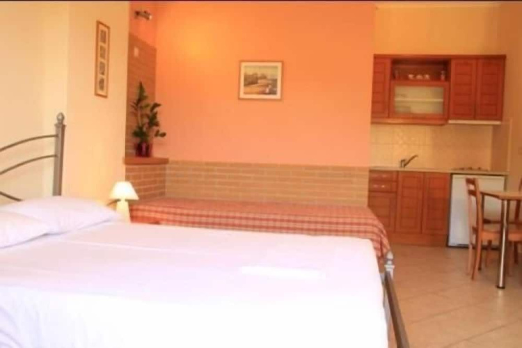 Aigiali Rooms