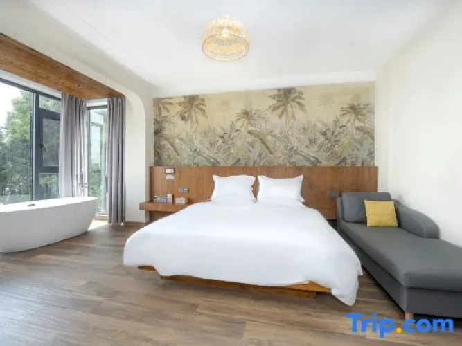 Standard Double room with view