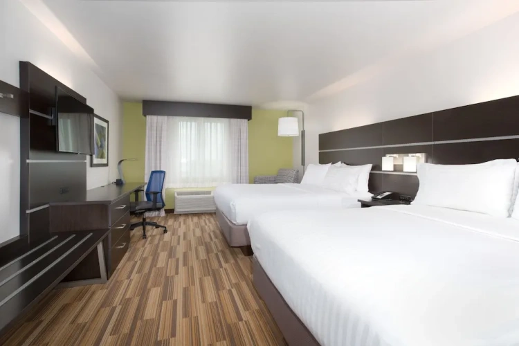 Quadruple Suite