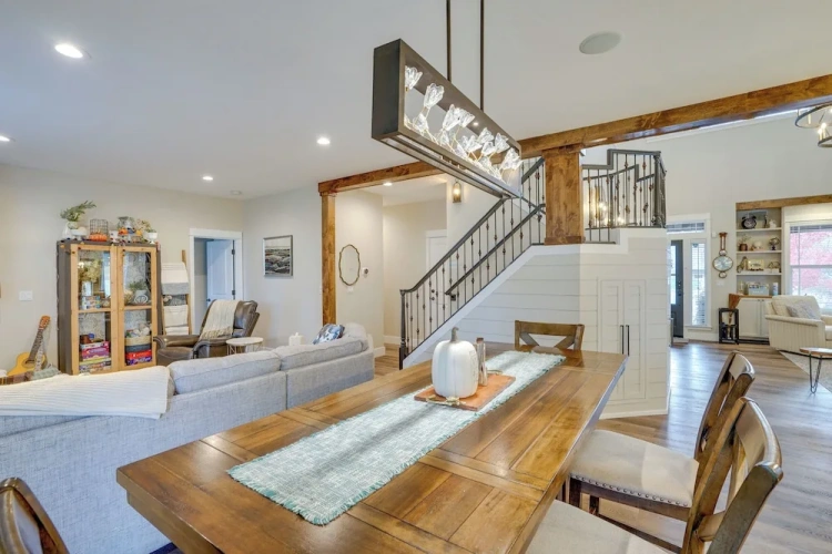 4 Bedrooms Cottage