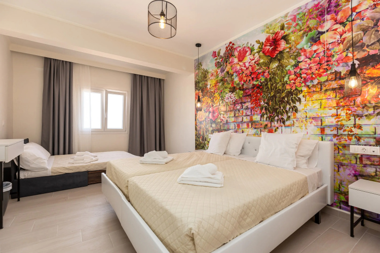 Aqua Luxury Suites Roda