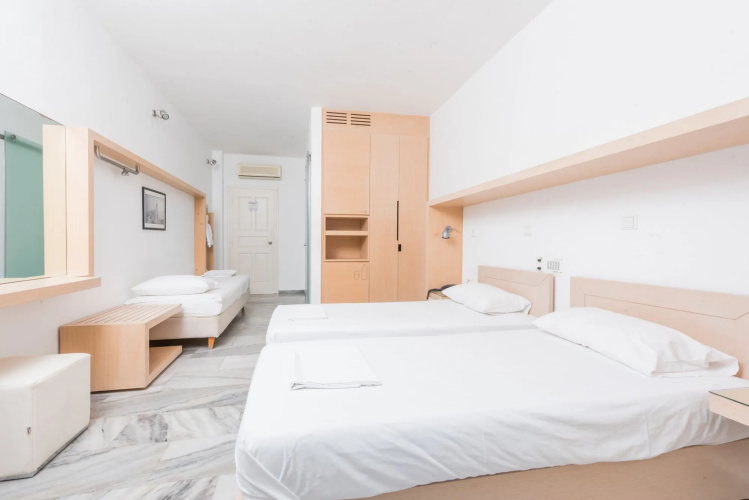 Far Out Hotel & Spa