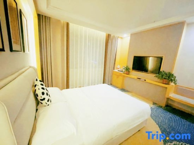 Deluxe Family Suite
