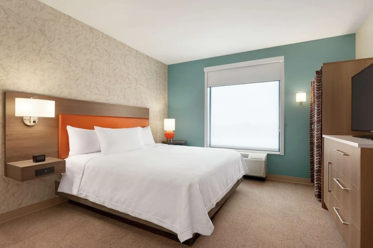 1 Bedroom Suite