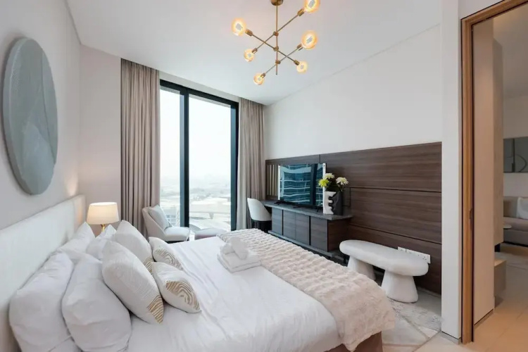 Beachfront 1BR Jumeirah Gate Tower 1