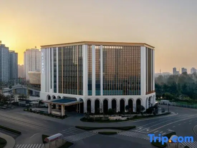 Qichun Wanda Yihua Hotel