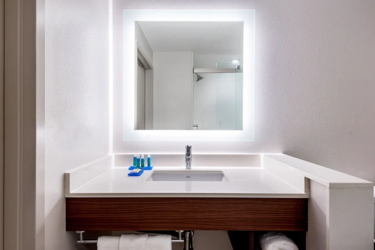 Quadruple Suite