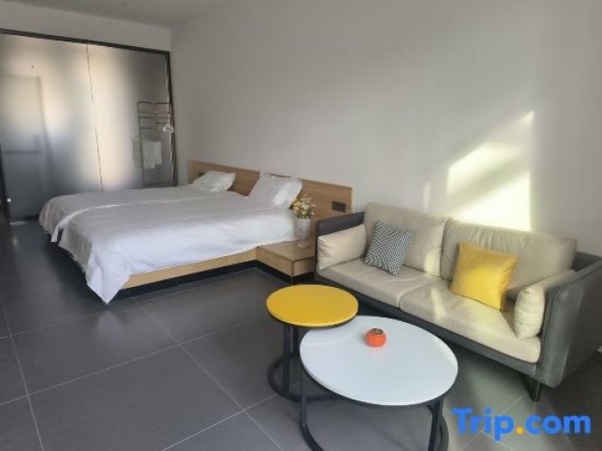 6 Bedrooms Suite