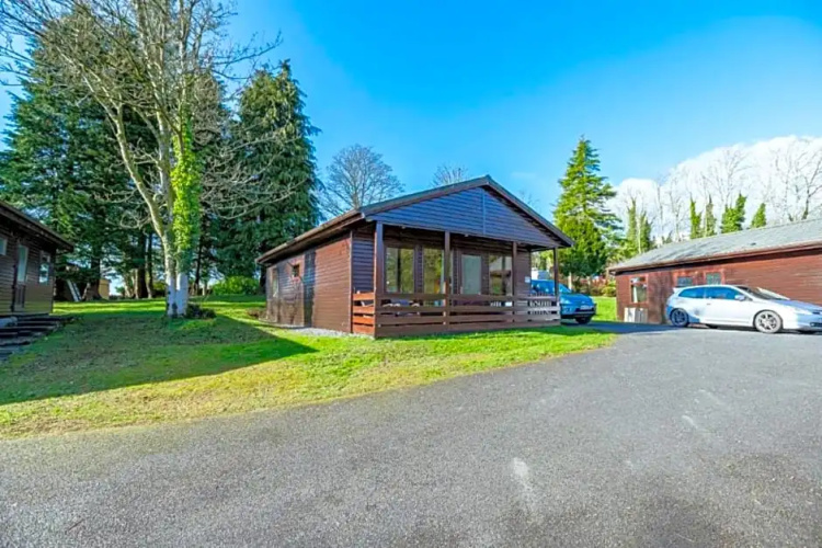 Birch Plus Lodges