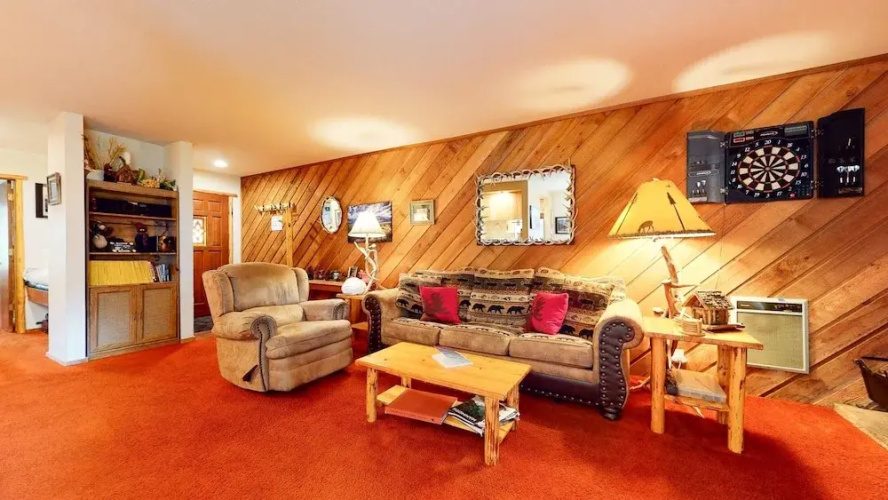Snowcreek II #253 1 Bedroom Condo by RedAwning
