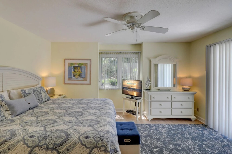 15 Ibis St