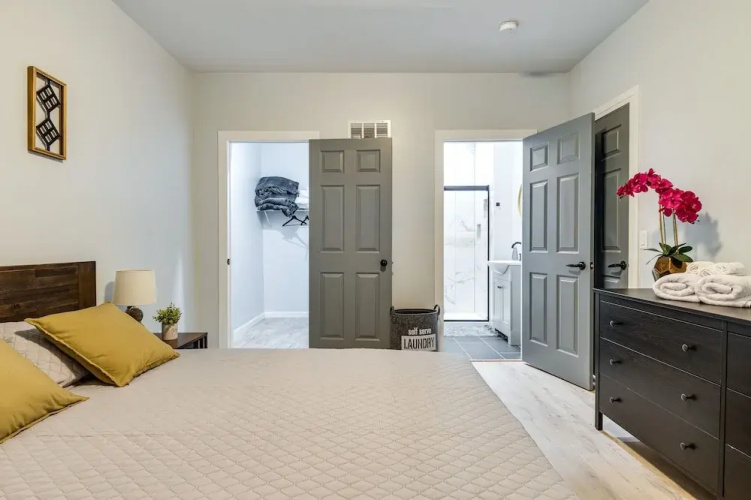 Modern Indianapolis Home < 2 Mi to Downtown!
