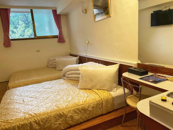 Ali-Shan Dengshan Hotel