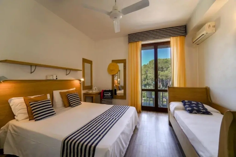 Classic Triple room