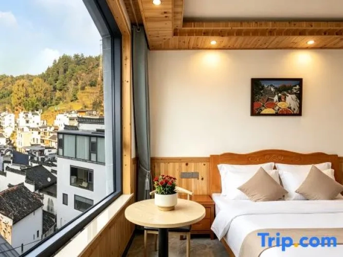 Deluxe Double room with mountain view