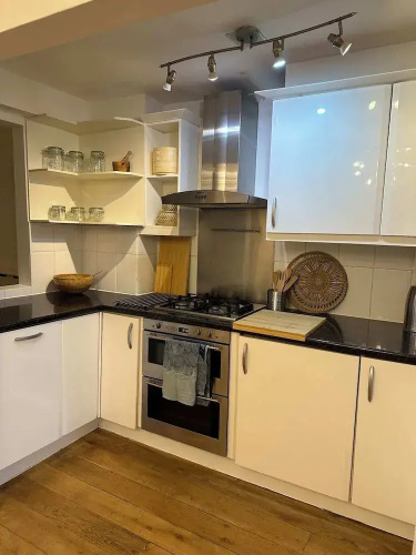 Victorian Charm Maisonette