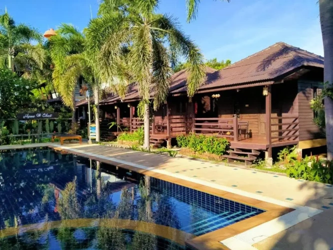 Standard Double room with pool view