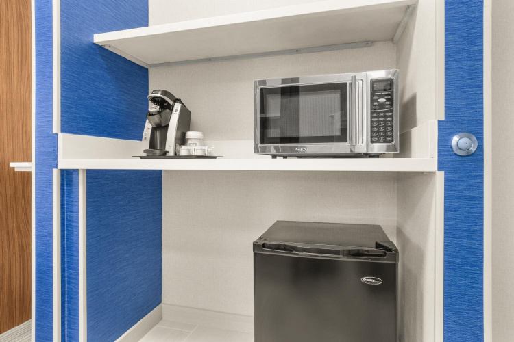 Holiday Inn Express & Suites Tacoma photo 30