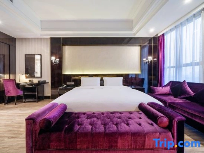 Luxury Suite