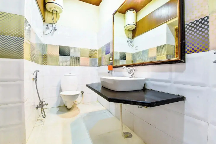 Hotel Castle Rock Mount Abu by SAH