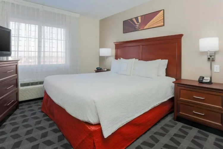 1 Bedroom Suite