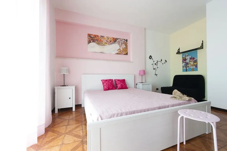 2 Bedrooms Apartment with balcony