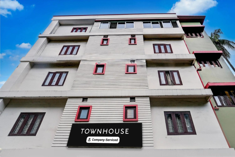 Super Townhouse Guwahati Railway Station Formerly Niharika Guest House - 구와하티