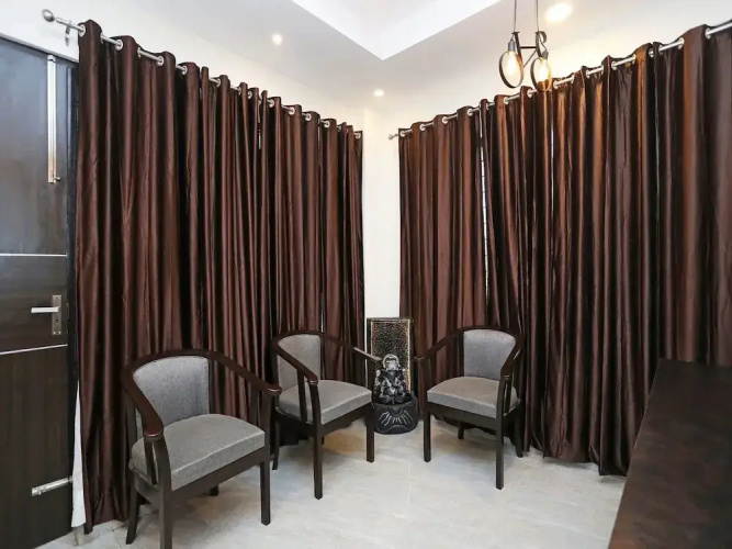 OYO Flagship 190 Gomti Nagar